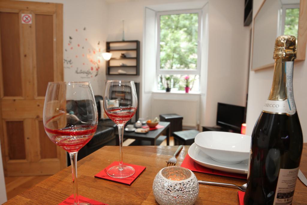 에든버러 Chic & Bright Flat Near Holyrood Park 아파트 객실 사진