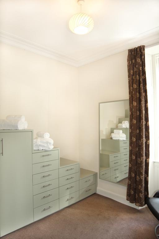 에든버러 Chic & Bright Flat Near Holyrood Park 아파트 객실 사진
